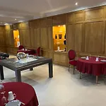 Le Clos D 'ay Bed & Breakfast