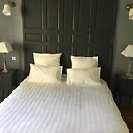 Le Clos D 'ay Bed & Breakfast 4*