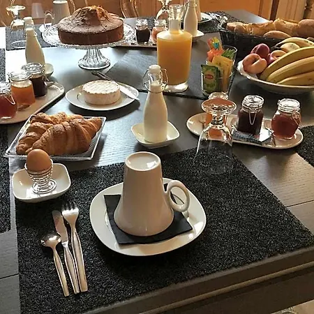 Le Clos D 'ay Bed & Breakfast 4*
