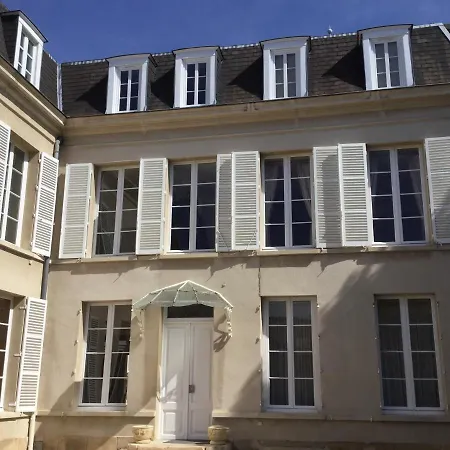 Le Clos D 'ay