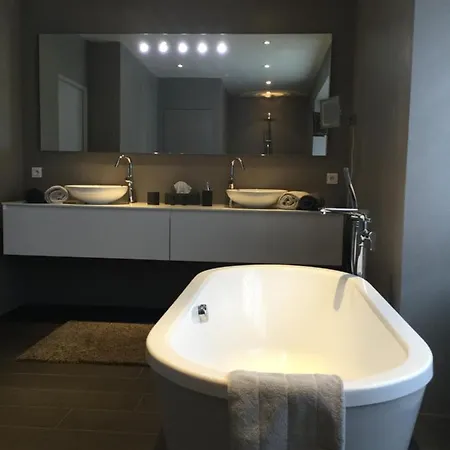 Le Clos D 'aÿ Ay-Champagne