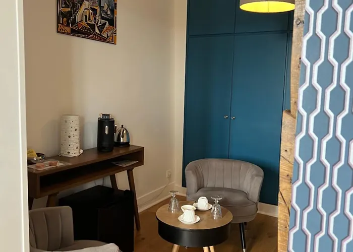 Le Clos D 'ay Frühstückspension 4*